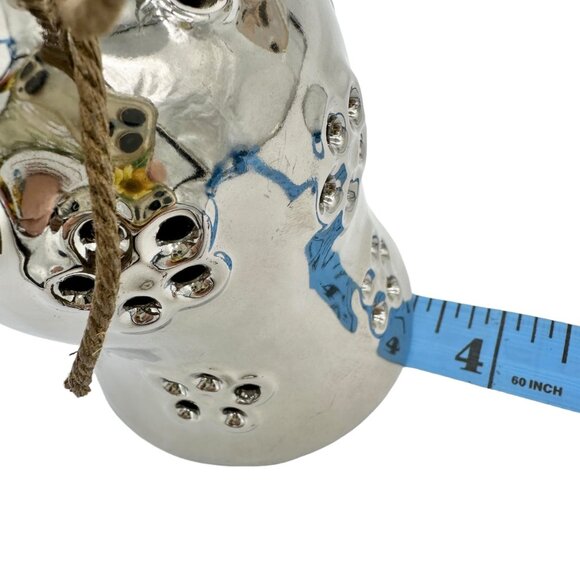 Set of 2 Reindeer Heads 1 Silver 1 White Ceramic 6in Tall x 3in Wide - Picture 8 of 9